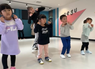 リズムダンス幼児 / 木曜16:00～17:10サムネイル